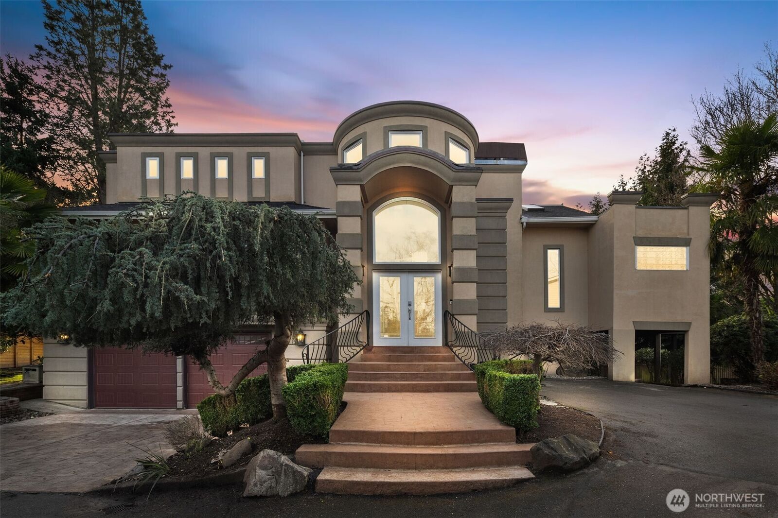 Property Photo: 1545 3rd St WA 98033