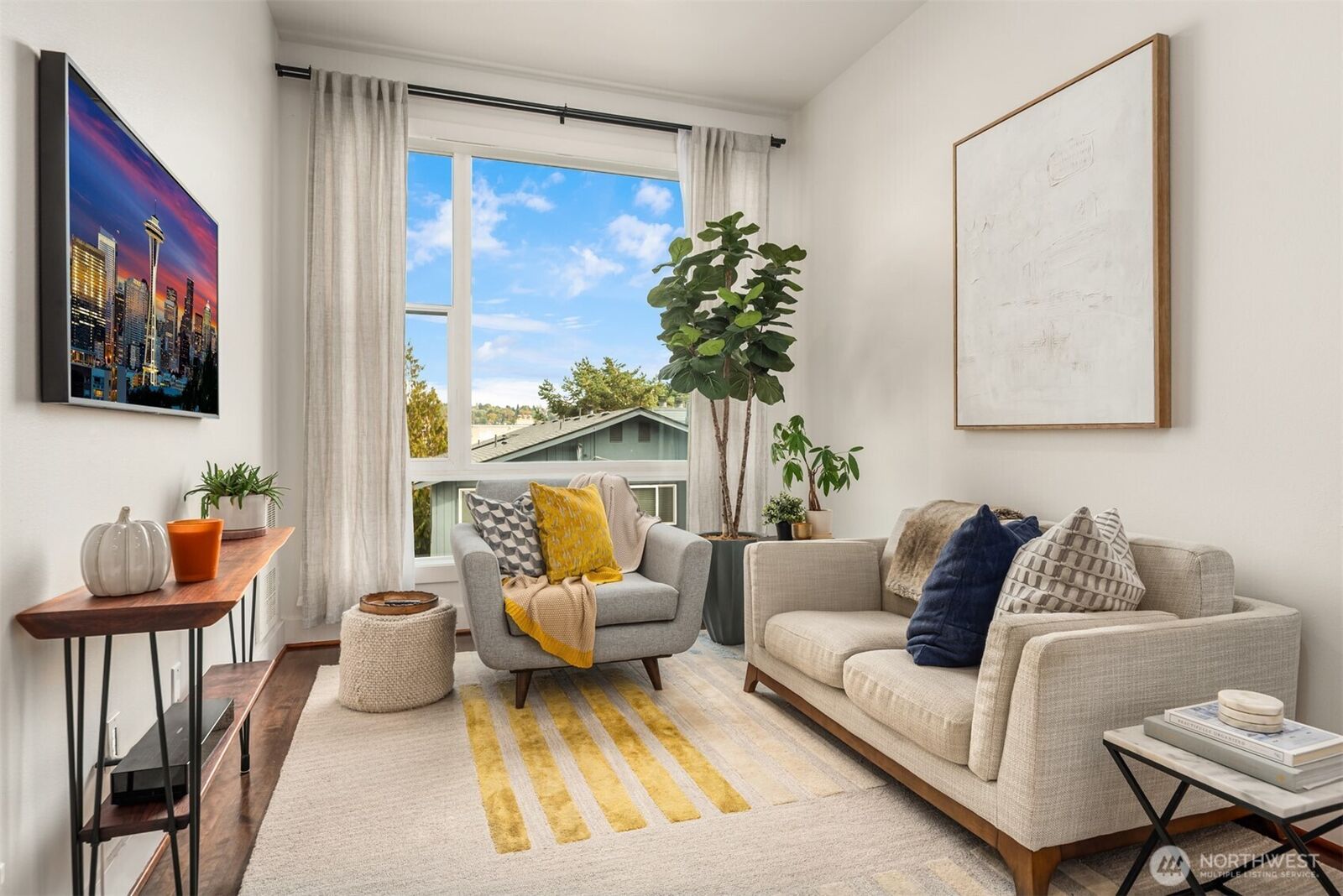 Property Photo:  556  Highland Drive  WA 98109 