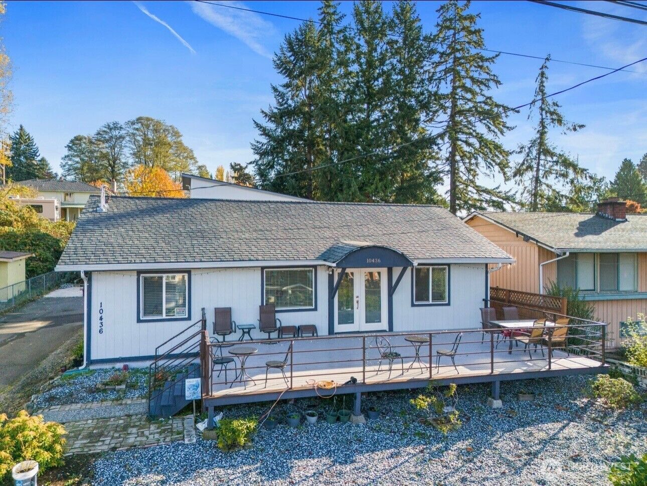 Property Photo:  10436  11th Avenue SW  WA 98146 