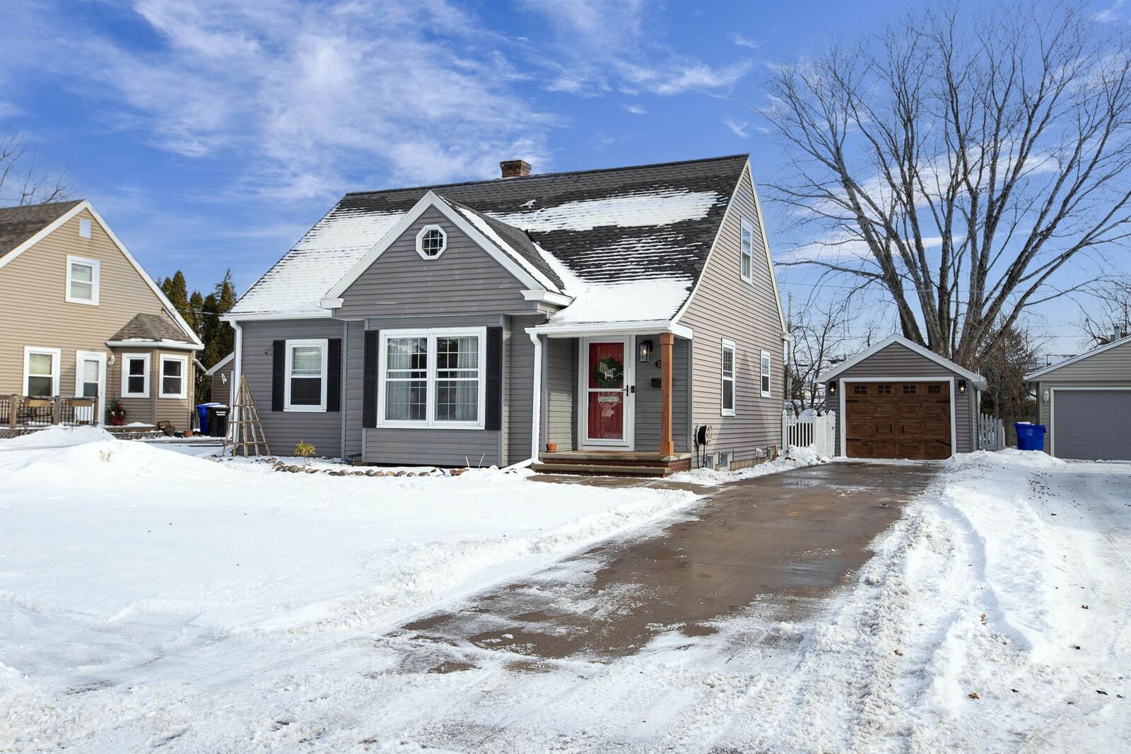Property Photo: 1910 N Lawe Street WI 54911-3417