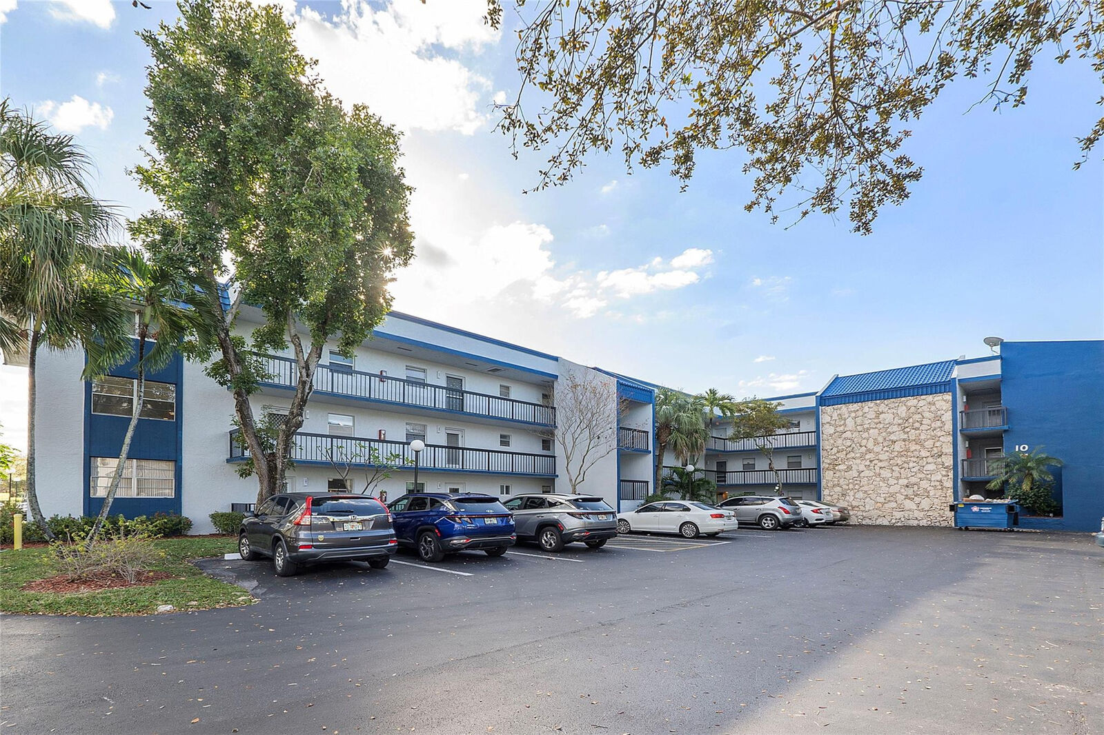 Property Photo:  3130 W Holiday Springs Boulevard 201  FL 33063 