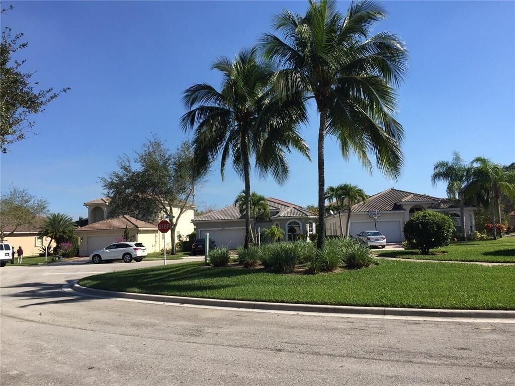 Property Photo:  4806 NW 117th Avenue  FL 33076 