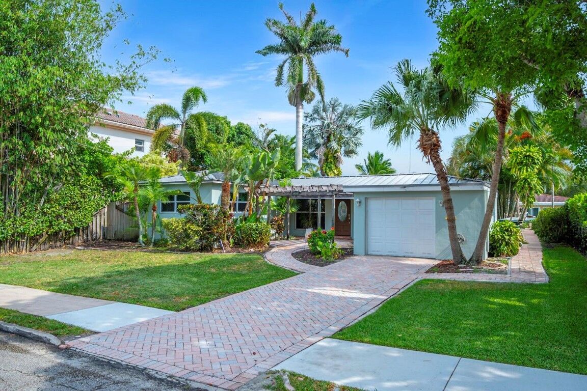 Property Photo:  1100 Mandarin Isle  FL 33315 