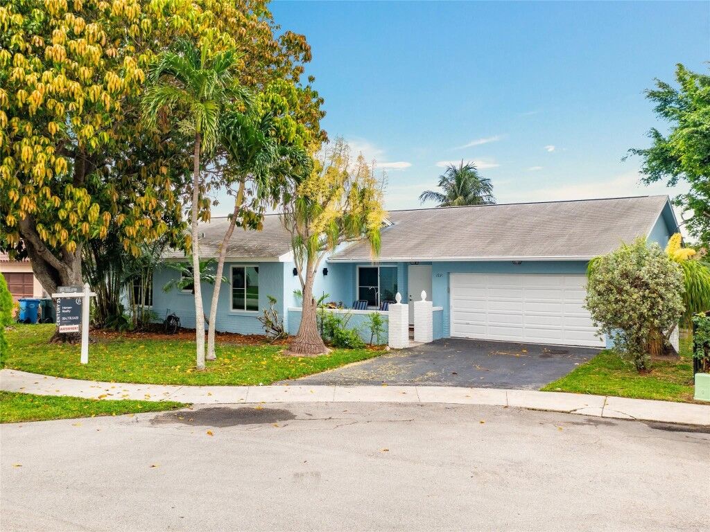 Property Photo:  1921 NW 41st Street  FL 33309 