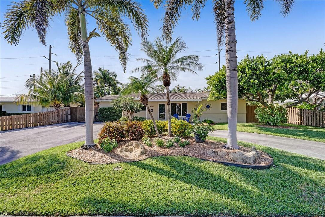 Property Photo: 4701 NE 13th Avenue FL 33334