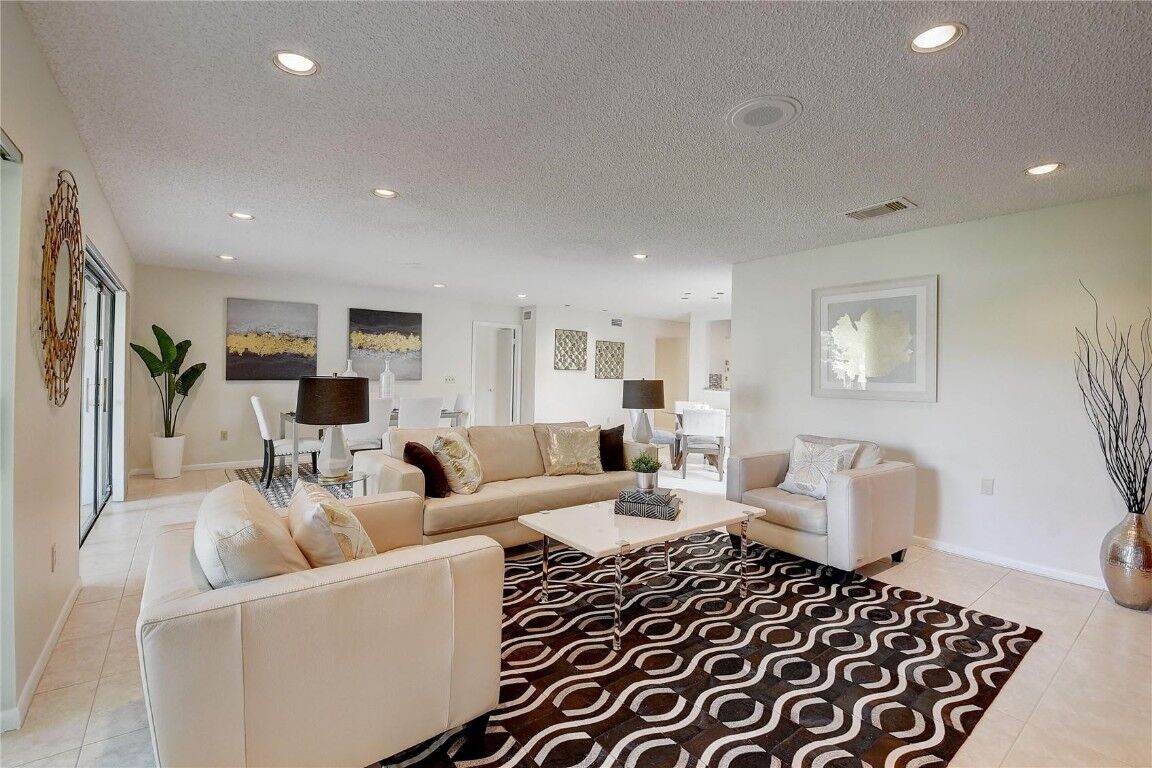 Property Photo:  9264 Vista Del Lago A  FL 33428 