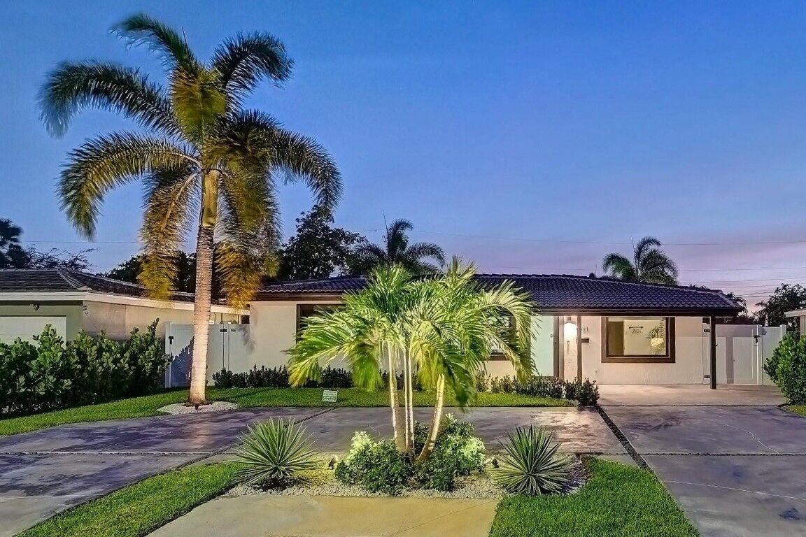 Property Photo:  4591 NE 3rd Avenue  FL 33334 