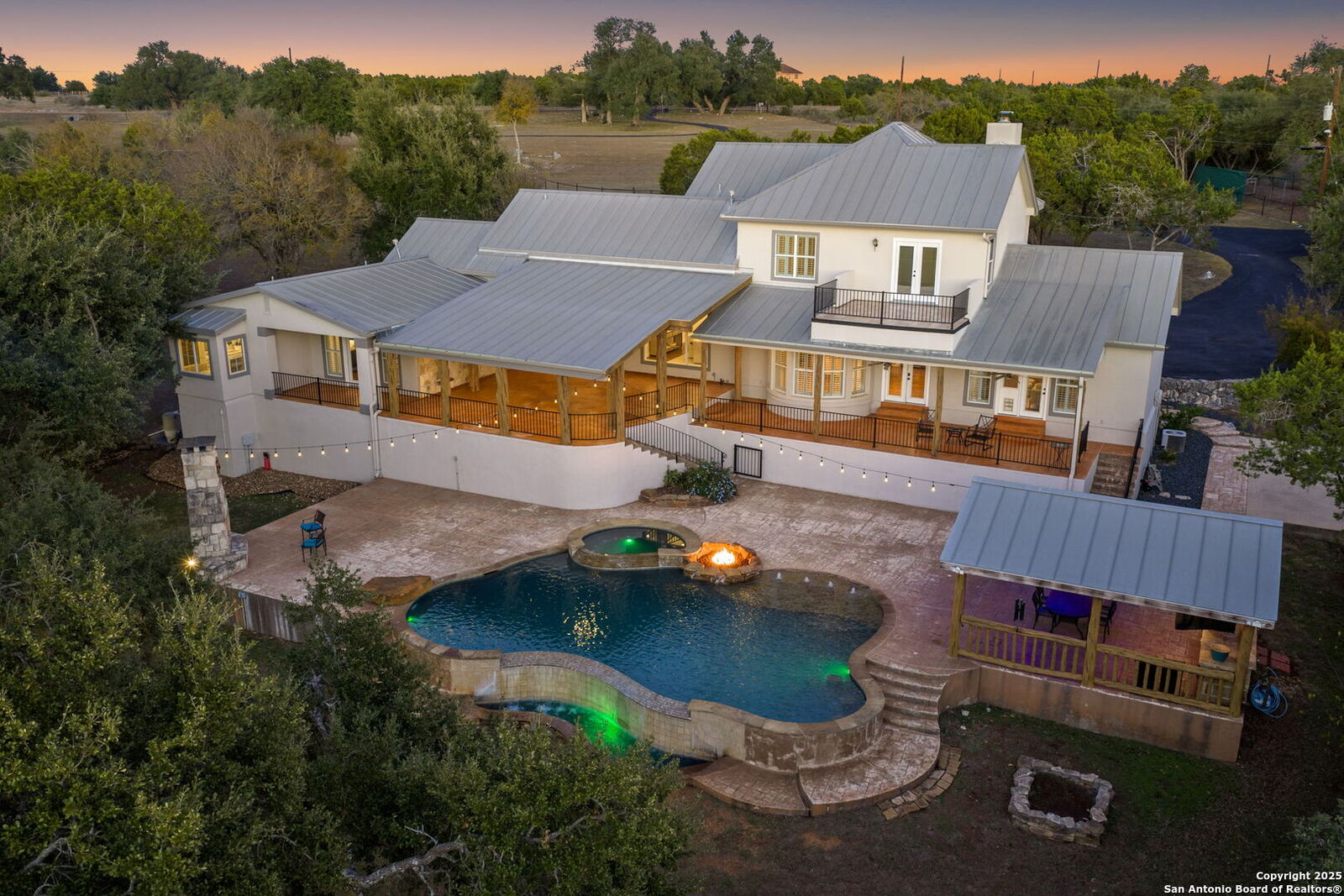 Property Photo:  1041 Homestead Ridge  TX 78132 