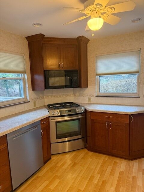 Property Photo:  4043 Ewalt Rd  PA 15044 