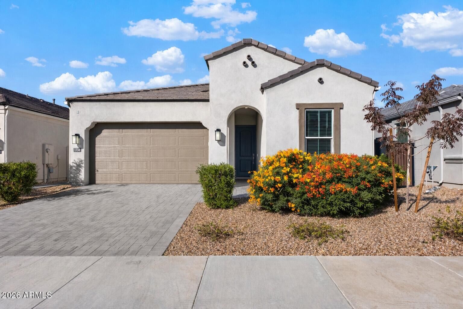 Property Photo: 1734 E Questa Drive AZ 85024