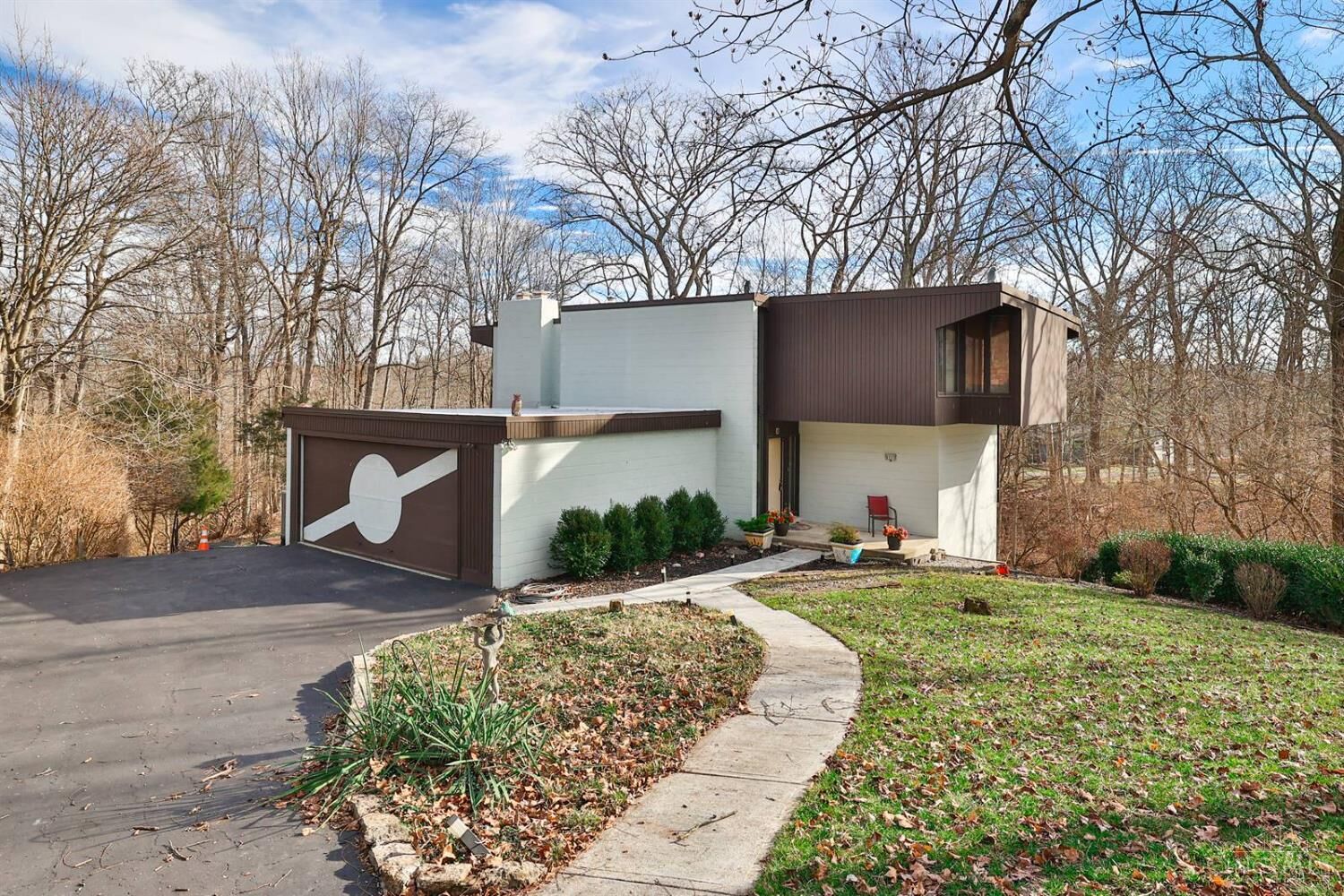 Property Photo:  8288 Bridle Road  OH 45244 