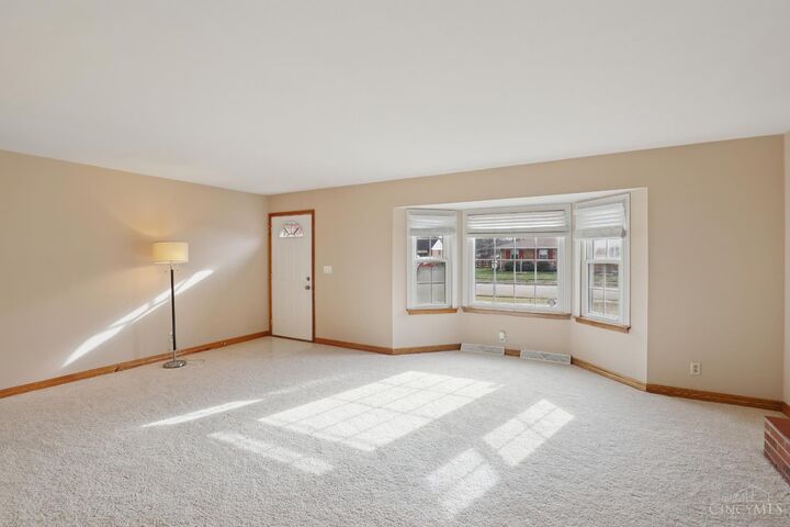 Property Photo:  5326 Dee Alva Drive  OH 45014 
