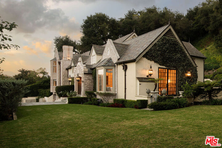 Property Photo:  10950 Bellagio Rd  CA 90077 