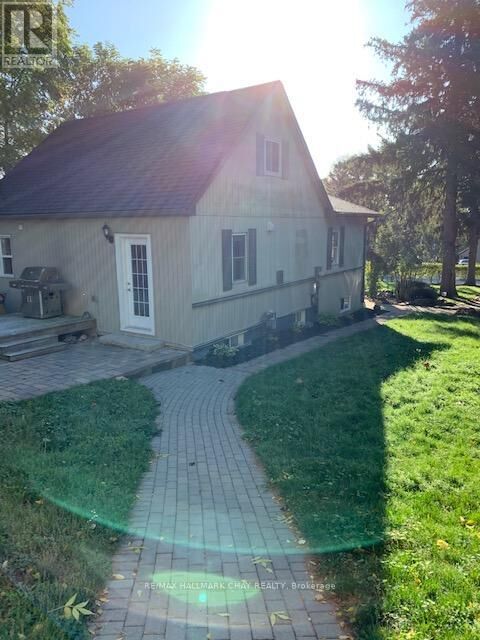 Property Photo: 32 Grove Street West 1, 2, 3 ON L4N 1M7