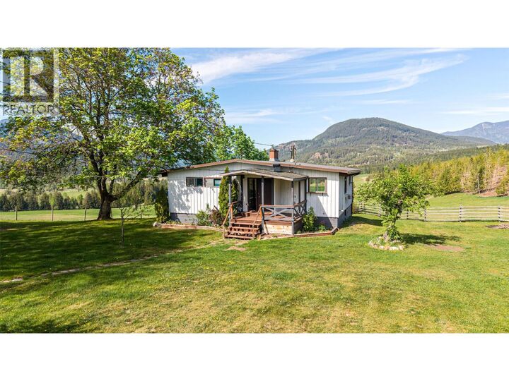 43 Sigalet Road — photo 1