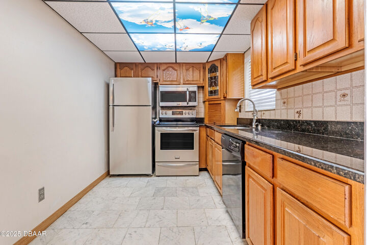 Property Photo:  100 Silver Beach Avenue 816  FL 32118 