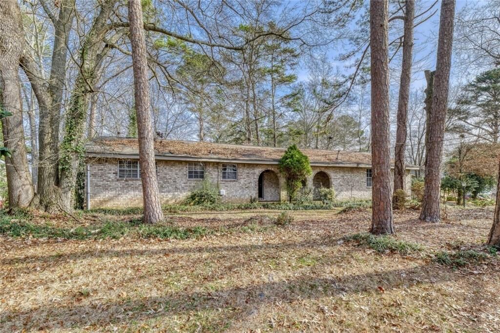 Property Photo:  6655 Leisure Trail  GA 30349 