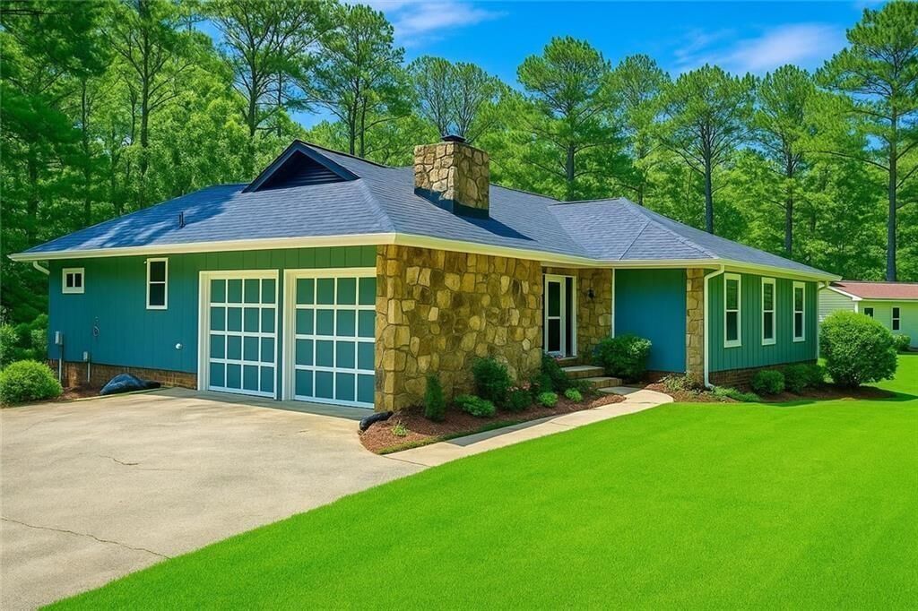 Property Photo: 1516 Chase Court GA 30296