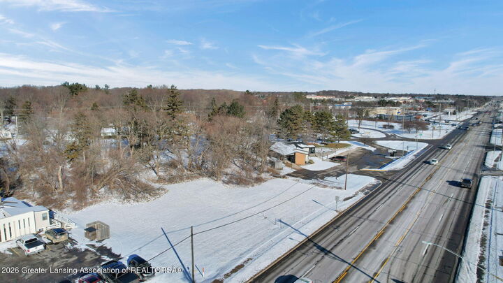 Property Photo: 6142 W Saginaw Highway MI 48917