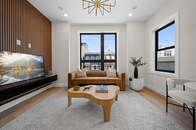 Property Photo:  27 Graham St 1  NJ 07307 