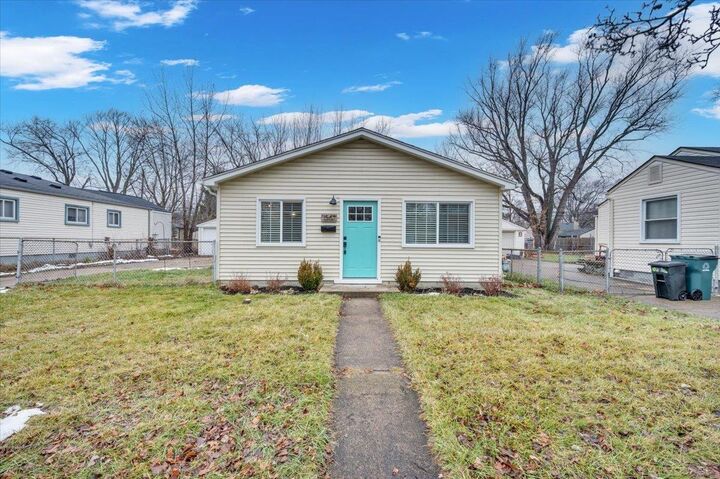 Property Photo:  1561 Moorhouse Street  MI 48220 