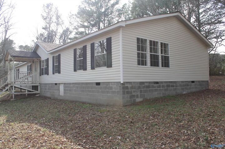 Property Photo:  143 Carlyle Road  AL 35986 