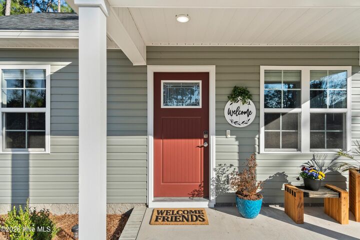 Property Photo:  2412 Frink Lake Drive  NC 28461 