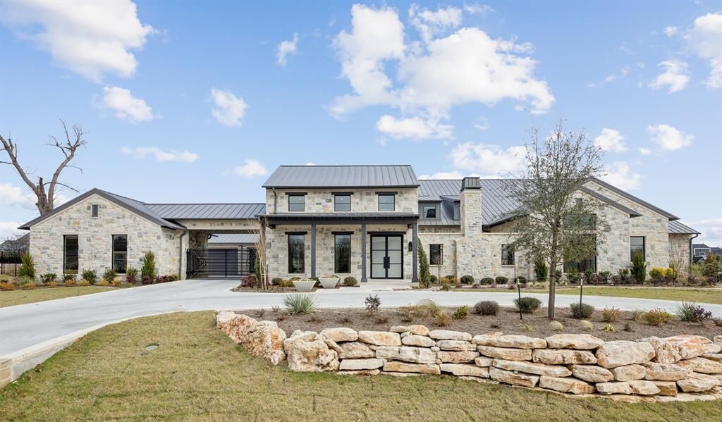 Property Photo:  914 Barksdale Creek Lane  TX 75069 
