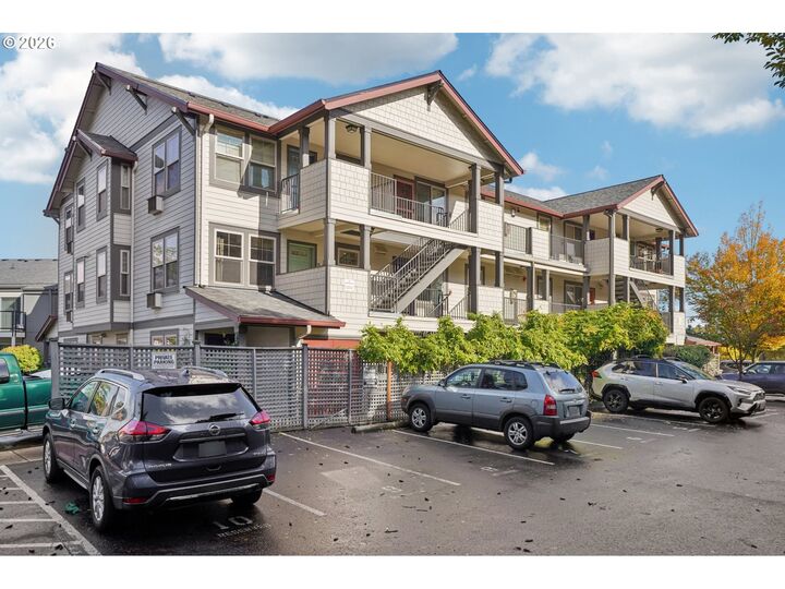 Property Photo:  737 NE 99th Ave 15  OR 97220 