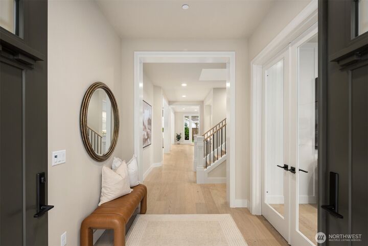 Property Photo:  6825  122nd Avenue NE  WA 98033 