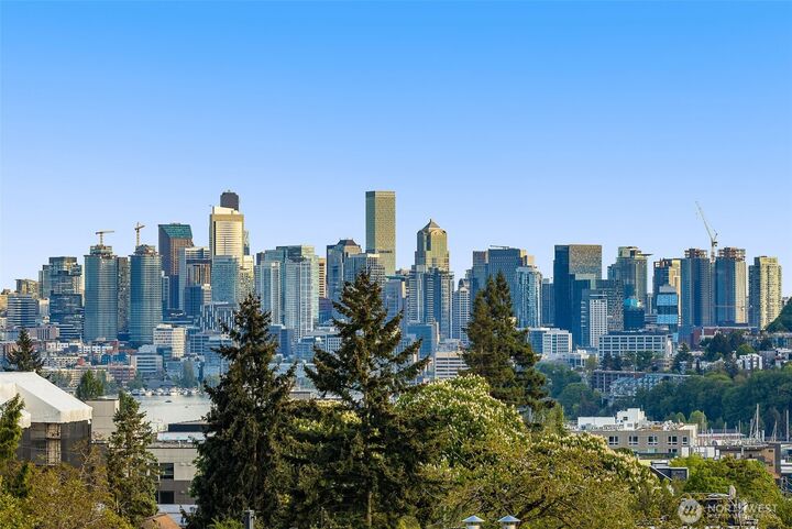 Property Photo: 1203 D N Allen Place WA 98103