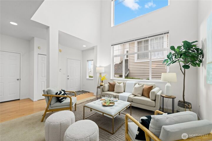 Property Photo:  562 S 51st Court  WA 98055 