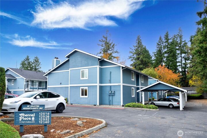 Property Photo:  12540 SE 32nd Street 35  WA 98005 