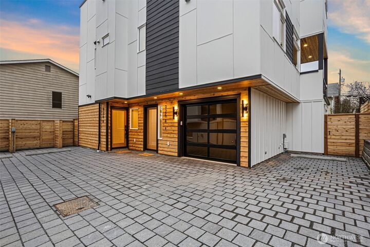 Property Photo:  926 NW 57th Street A  WA 98107 