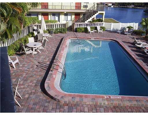 Property Photo:  1810 E Oakland Park 14  FL 33306 