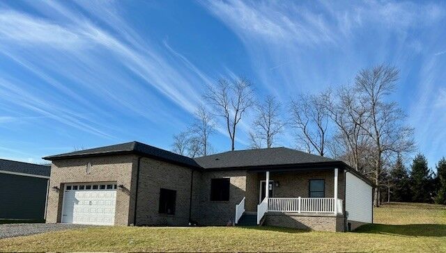 Property Photo:  182 Murrayhill Road  PA 15084 