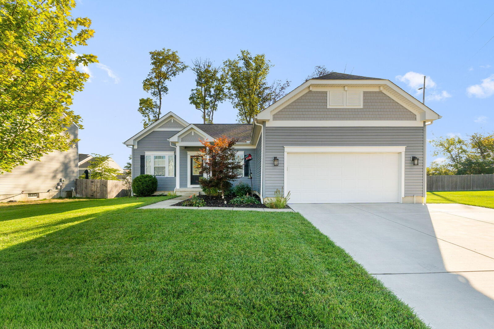 Property Photo:  1634 Tamarac Drive  OH 43040 