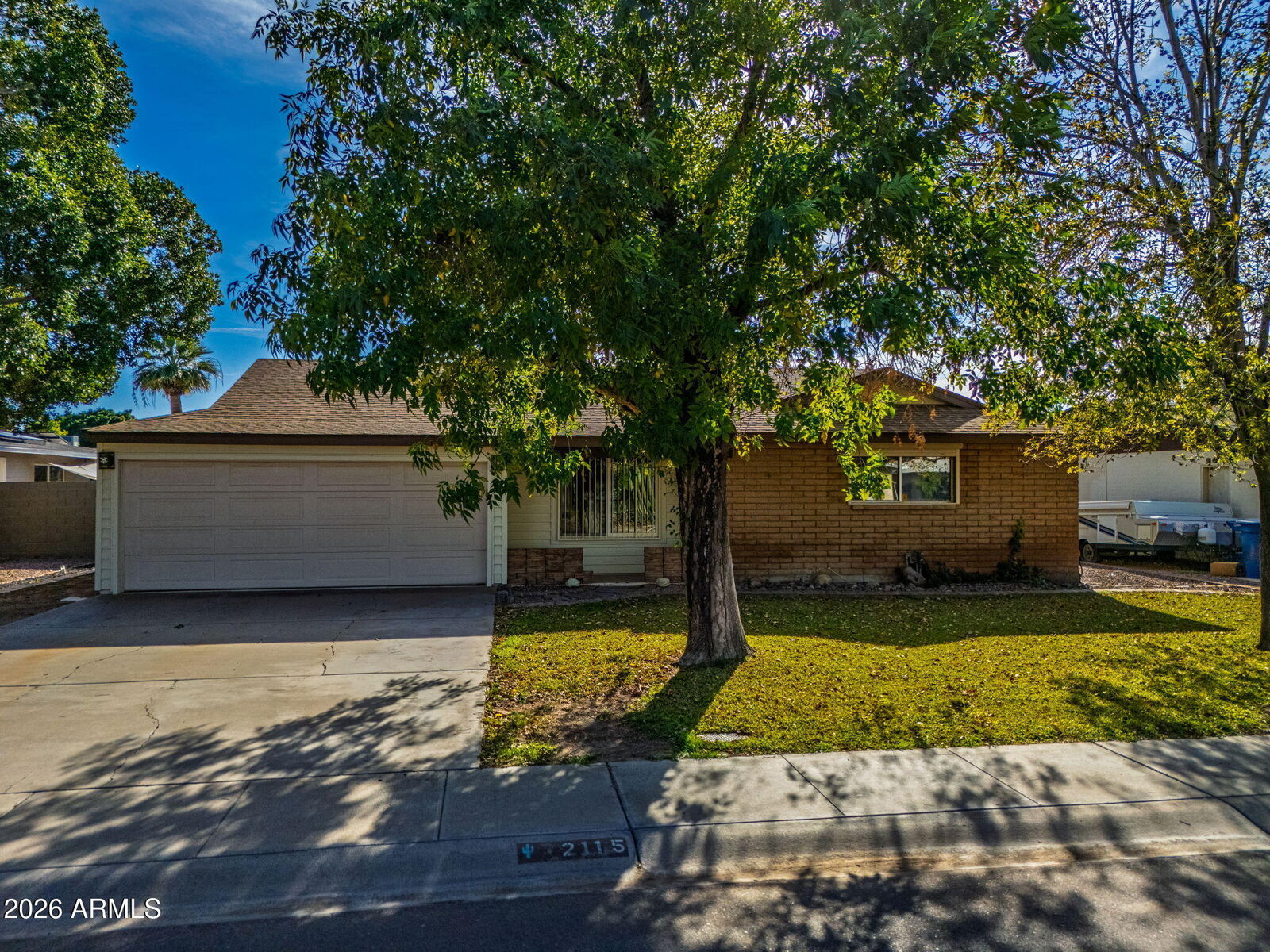 Property Photo:  2115 E Greenway Drive  AZ 85282 