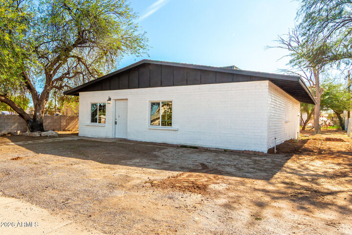 Property Photo:  411 W Bealey Avenue  AZ 85128 