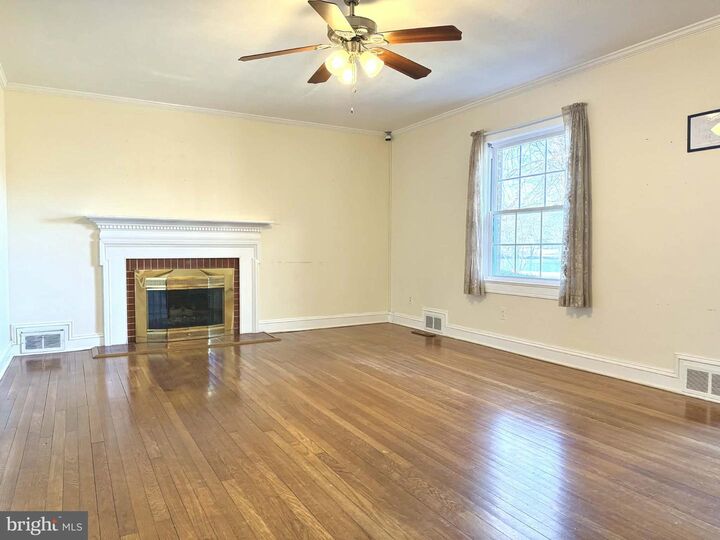 Property Photo:  611 Lakeside Drive  MD 21801 