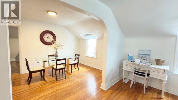 Photo de la propriété:  826 Michigan Avenue 2  ON N7V 1L6 