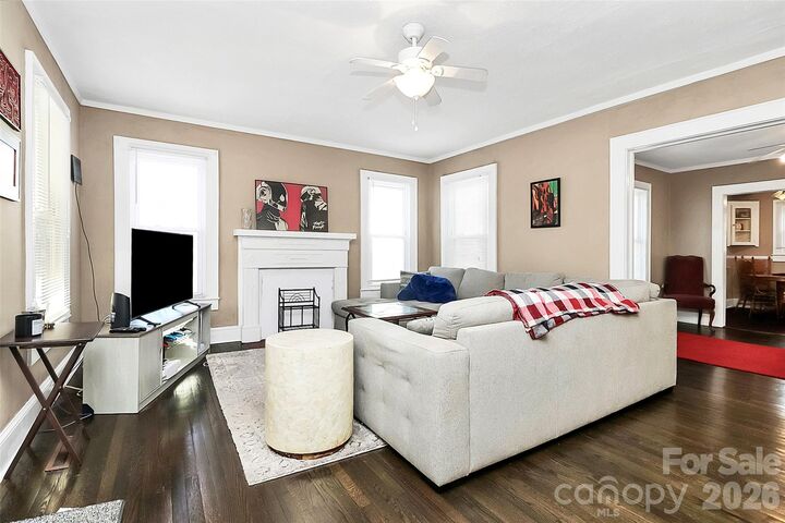 Property Photo: 707 Oakshade Avenue NC 28083