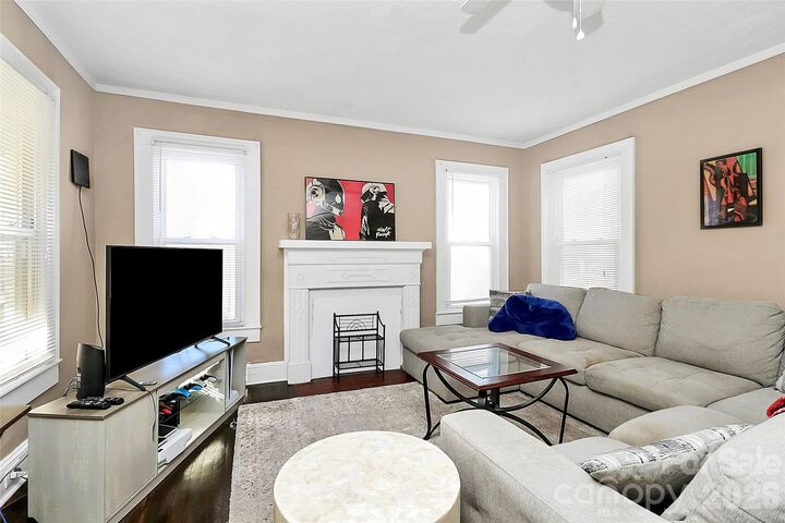 Property Photo:  707 Oakshade Avenue  NC 28083 