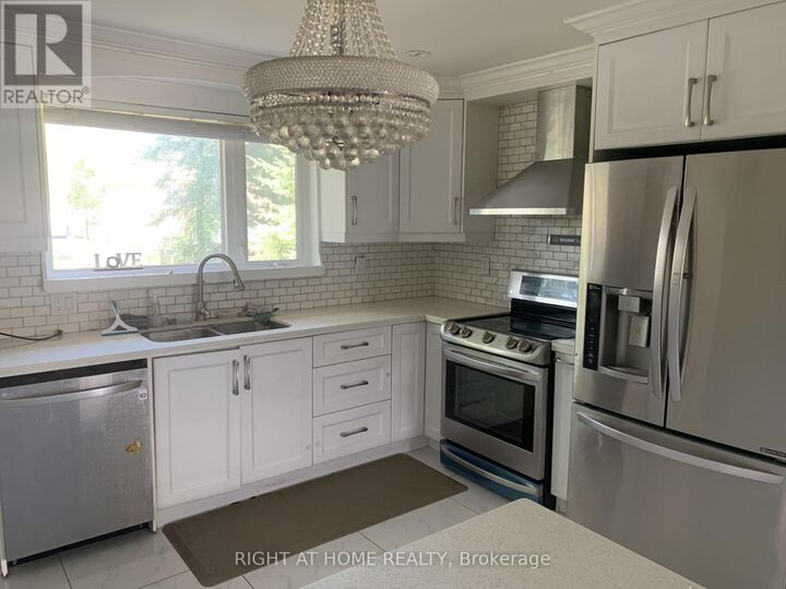 Property Photo:  26 Arrowflight Drive  ON L3P 1S1 