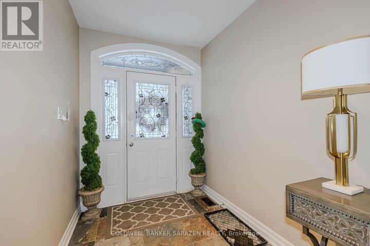 Property Photo: 246 Madhu Crescent ON K2C 4J3