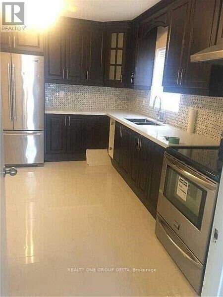 Property Photo:  30 Dittmer Crescent Upper  ON M9W 4P8 