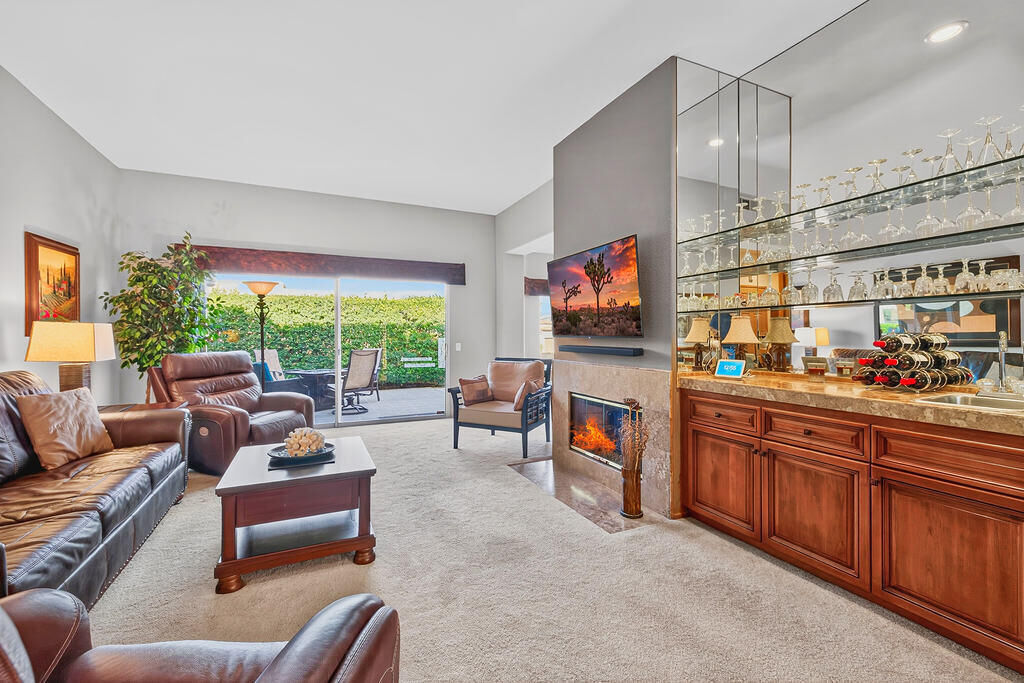 Property Photo:  48120 Vista Cielo  CA 92253 