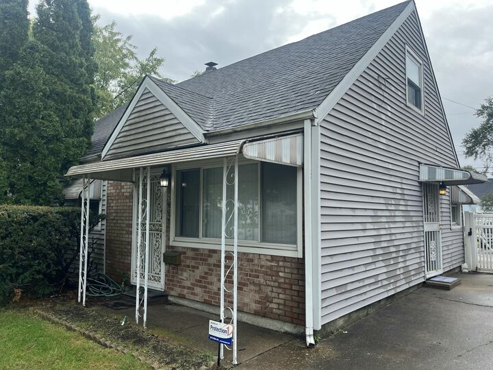 Property Photo:  3507 W 20th Avenue  IN 46404 