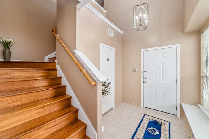 Property Photo:  203 W Stedhill Loop  TX 77384 