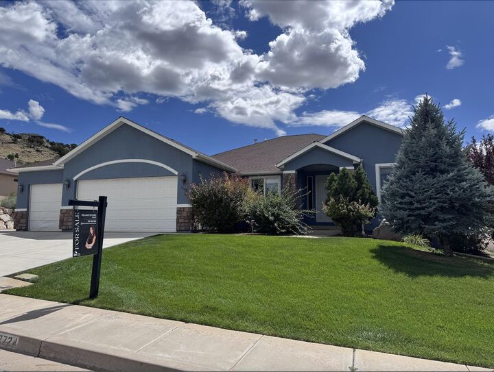 Property Photo: 2724 W Cookie Jar Cir UT 84720